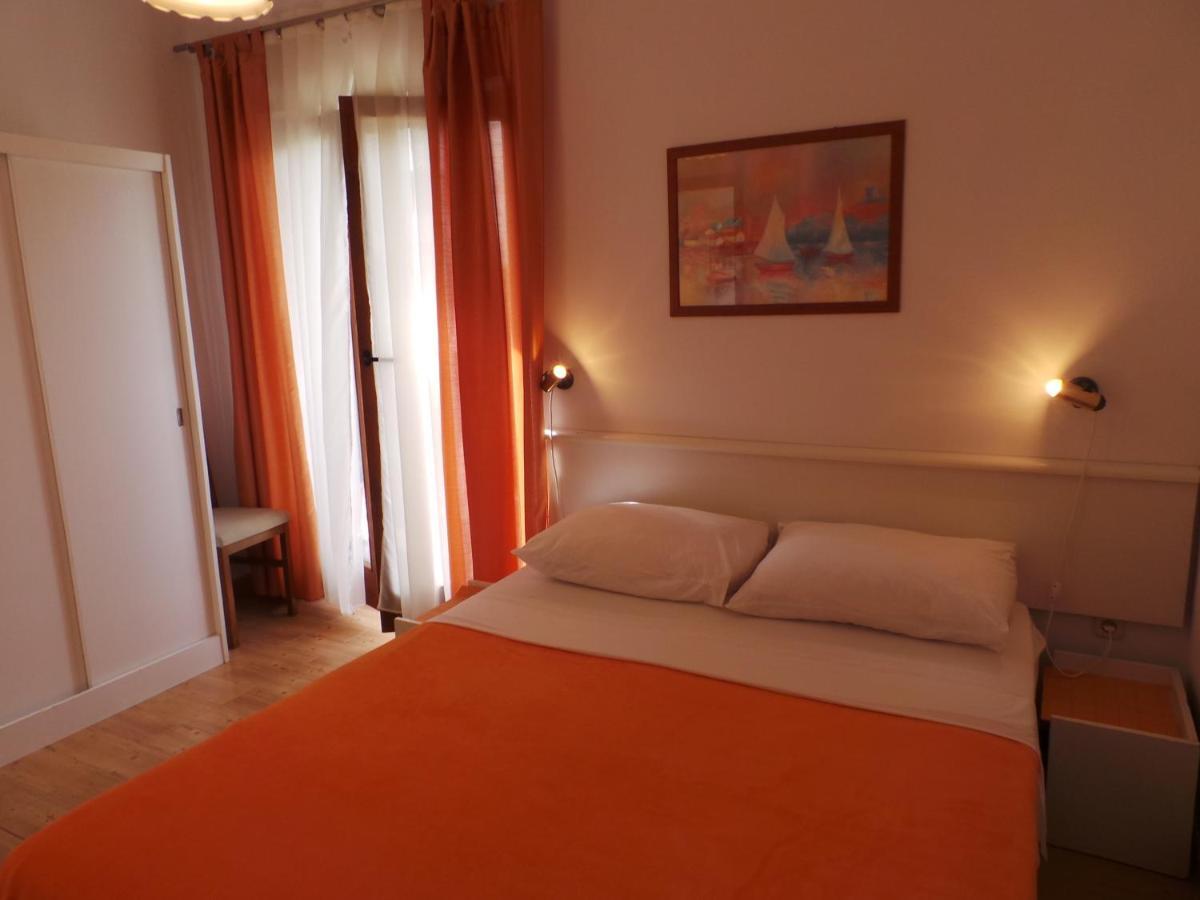 Apartments Barbara Пореч Екстер'єр фото